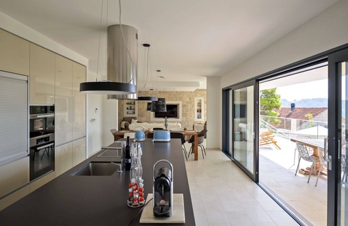 Cove Tri Zala (Zrnovo) Villa | Villa Hestia with Heated Pool