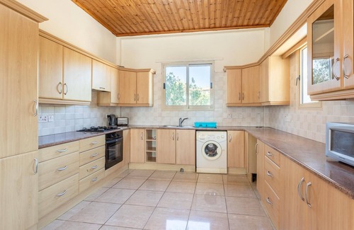 Peyia Town Villa | Villa Homer in Peyia