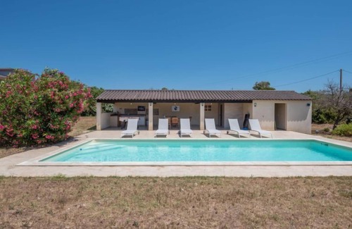 Pianotolli-Caldarello House | Villa I Tre Fratelli by Interhome