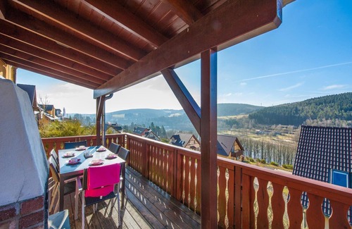 Kronenburg House | Villa in Germany with Sauna & Valley Views