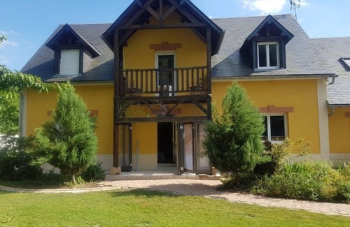Saint-Clair-d'Arcey Villa | Villa in Normandy with private heated pool