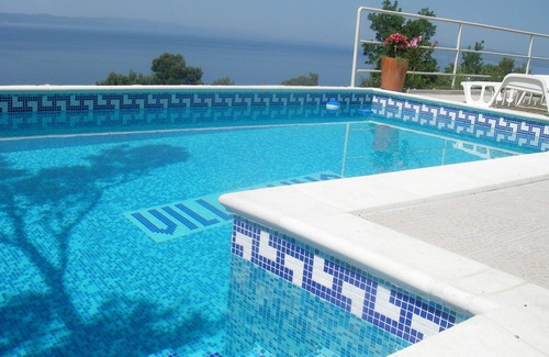 Podgora Apartment | Villa in Podgora, 2 app. quiet super sea and island view. Private pool, WiFi