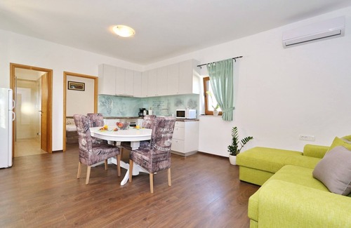 Skabrnja Villa | Villa in Prkos with Private Pool and Sea Nearby