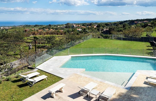 Zafferana Etnea Villa | Villa in Zafferana Etnea near Mount Etna