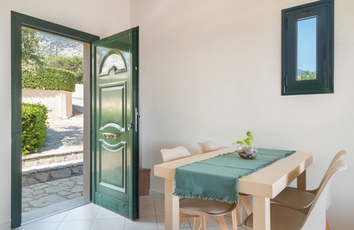 Leivathos Apartment | Villa Iria with Sea View