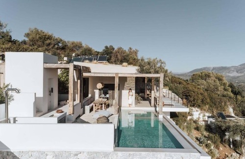 Aktio-Vonitsa Villa | Villa Iris Summary: V