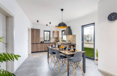 Vrznaveri House | Villa Isabela by Interhome