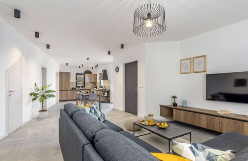 Vrznaveri House | Villa Isabela by Interhome