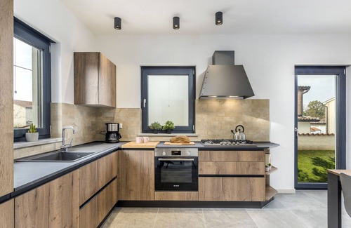 Vrznaveri House | Villa Isabela by Interhome