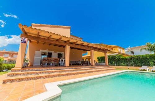 es Bacares Villa | Villa Joana Barcares for 10 with swimming pool