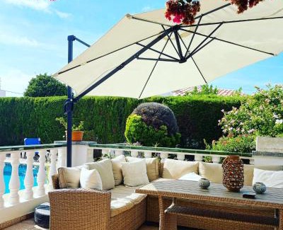 Cala en Porter Ski Chalet | Villa Jones