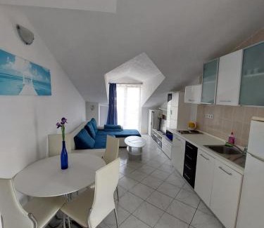 Seget Donji Bed & Breakfast | Villa Kairos