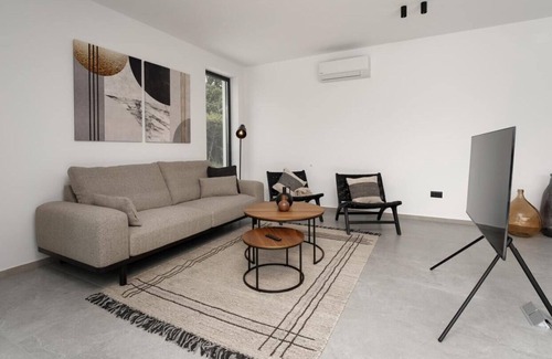 Mugeba House | Villa Karbula (96734-K1) - Porec