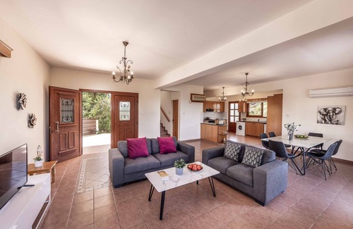 Latchi Villa | Villa Korona - Three Bedroom Villa, Sleeps 6
