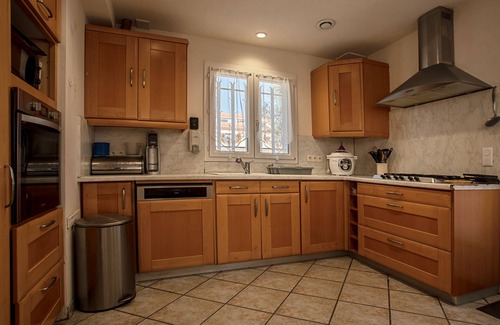 La Londe-les-Maures Villa | Villa "La Londe-les-Maures" with Private Pool & Wi-Fi