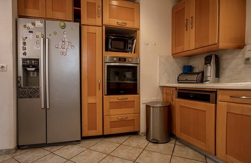 La Londe-les-Maures Villa | Villa "La Londe-les-Maures" with Private Pool & Wi-Fi