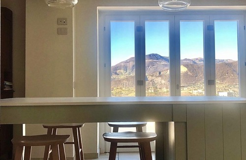 Paratico Villa | VILLA LE FONTANELLE NEW POOL 2026 air conditioning, lake view, Netflix, wifi,BBQ