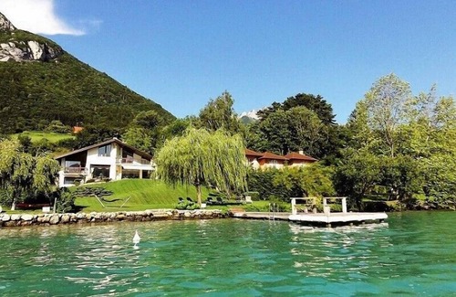 Veyrier-du-Lac Villa | Villa le France 5 stars Vision Luxe 10 people 5 bedrooms Annecy