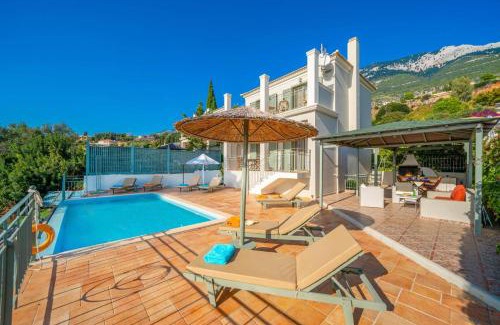 Mousata Villa | Villa Leanda by Villa Plus