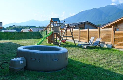 Razlog Villa | Villa Letizia with Jacuzzi near the Pirin Golf Resort