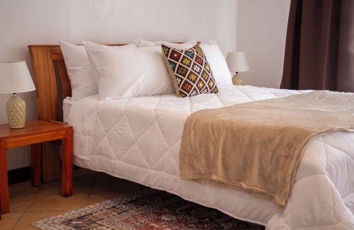 Langata Bed & Breakfast | Villa Lucia Kenya