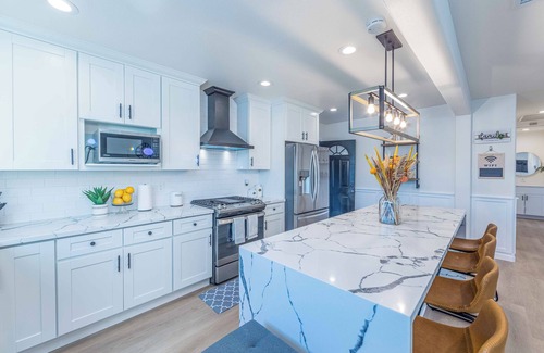 Southwest Anaheim Villa | Villa Lux near Disneyland and Socal Gems