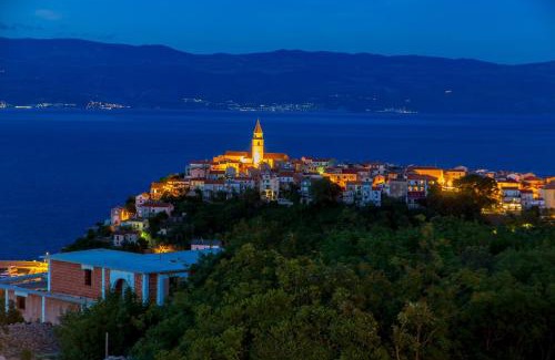 Vrbnik Villa | Villa Maestral