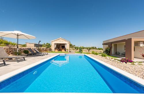 Razanac Villa | Villa Mareni ZadarVillas