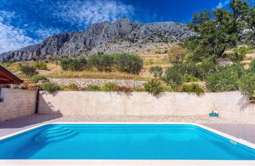 Ruskamen Villa | VILLA MASLINA, with private 32m2Pool, panoramic views on 100km coastline, 12 pax