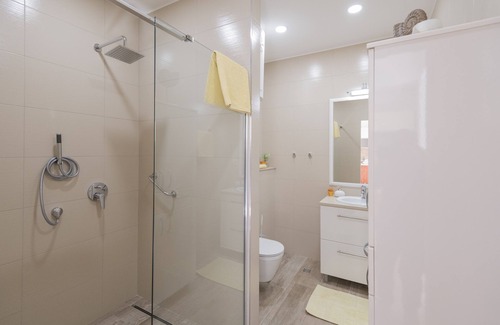 Krvavica Apartment | Villa Matija **** SWIMMING POOL HEATED, NEAR THE BEACH, WiFi, PARKING