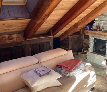 Champlas du Col Apartment | Villa millefiori falda argentera