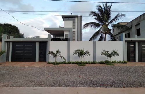 Lome Villa | Villa moderne, luxueuse et sécurisée