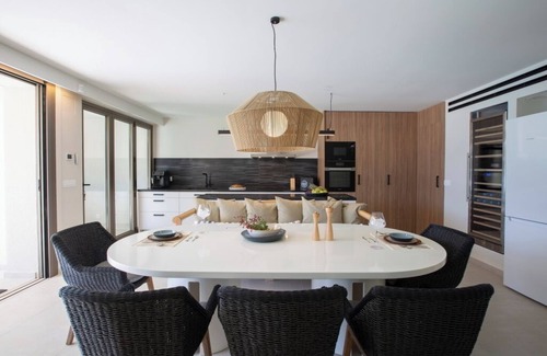 Geni Villa | Villa Neaera - Motorboat included, 4 SUPS, 5 bedroom, private pool and pontoon