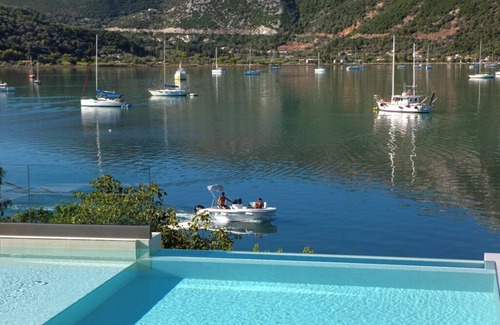 Geni Villa | Villa Neaera - Motorboat included, 4 SUPS, 5 bedroom, private pool and pontoon
