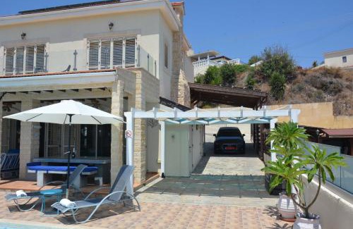 Peyia Town Villa | Villa Ocean Breeze