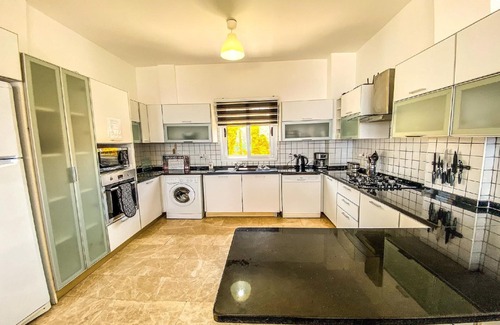 Esentepe House | Villa "Ocean View" with Infinity Pool