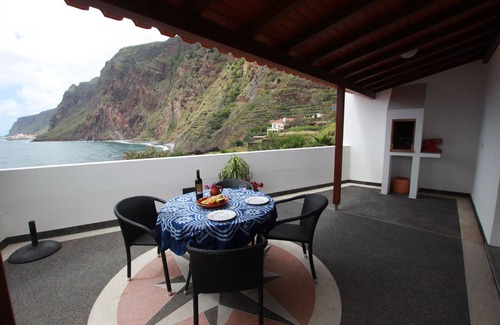 Jardim do Mar House | Villa Oceana, 2 bedroom house with stunning sea views