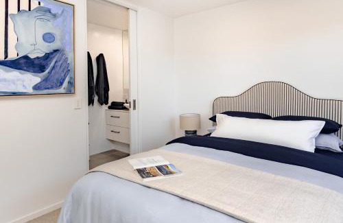 Peregian Beach Apartment | Villa Palmera by Balmy Breaks - 100m to Beach