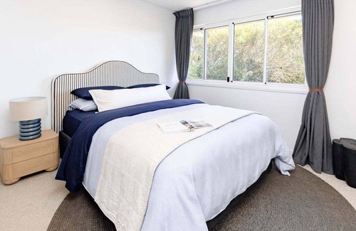 Peregian Beach Resort | Villa Palmera by Balmy Breaks - 100m to Beach