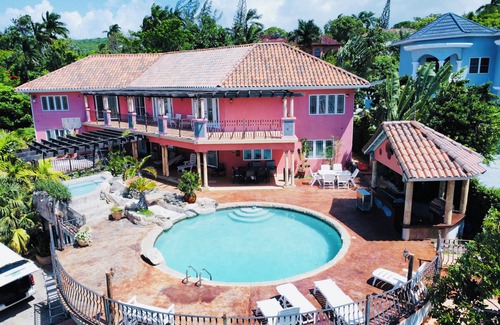 IronShore Estates Villa | Villa Paradise- Pool, Jacuzzi & More