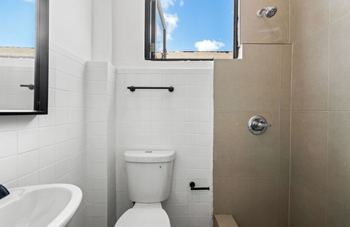 Hipodromo Apartment | Villa Paz Tu Pausa Minimalista en Medio de Todo.