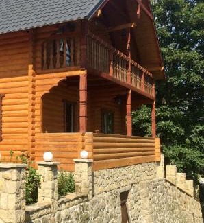 Mykulychyn Cabin | Villa PidStromom