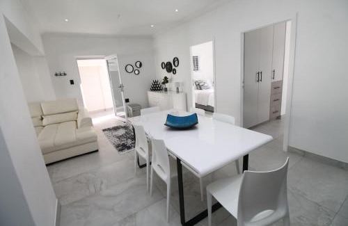 Shelly Beach Apartment | Villa Plaza