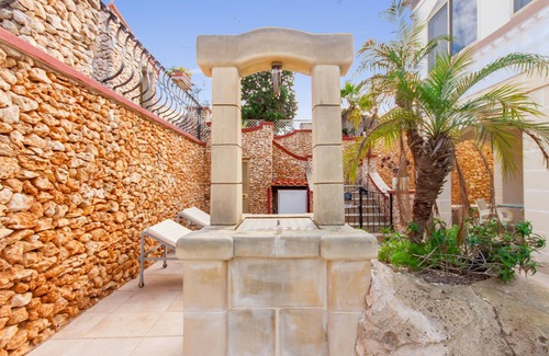 Mellieha Apartment | Villa & Pool 1 Mellieha Bay Retreat