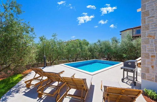 Vrvari House | Villa Rea