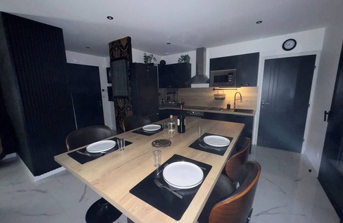 Andilly Villa | VILLA REHON NEUVE PISCINE PROCHE La Rochelle Ile de re 9 couchages.