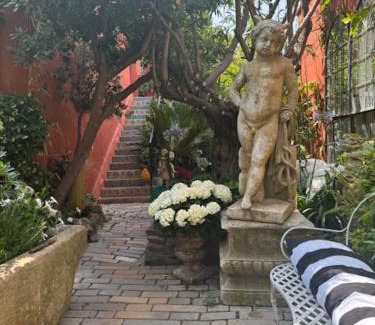Saint-Tropez City Centre Bed & Breakfast | Villa Romana