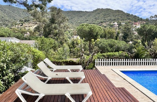Canyet de Mar Villa | Villa Rosamar, Detached 5 Bed, Private pool, Walk to beach