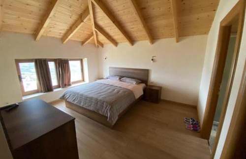 Jala Villa | Villa Rovishta