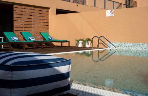 Salgados House | Villa SAL- Pool & Beach Escape